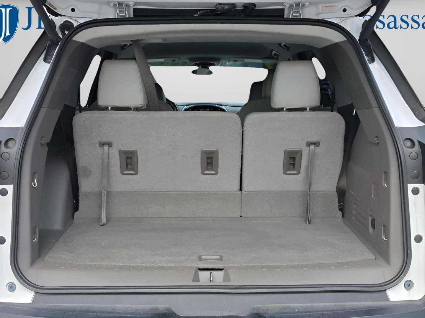 Used 2019 Chevrolet Traverse LT FWD image 13