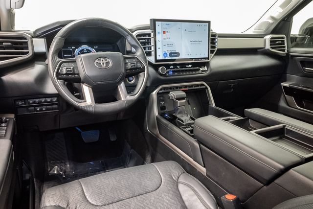 Used 2024 Toyota Tundra Limited AWD/4WD image 7