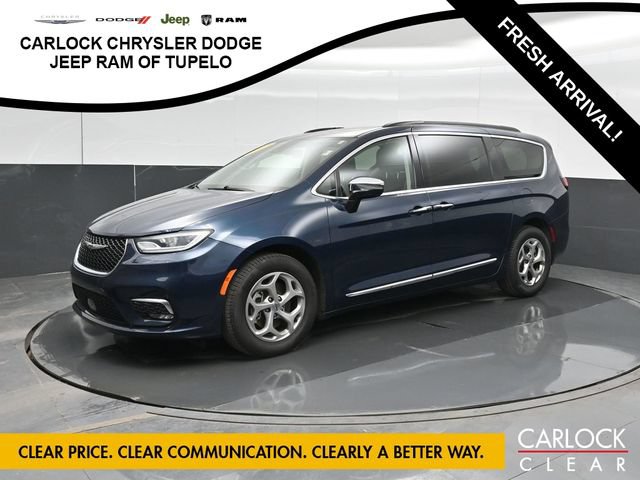 Used 2023 Chrysler Pacifica Limited FWD image 9