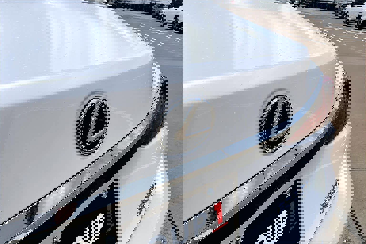 Used 2025 Lexus ES 350 w/ Premium Package image 31