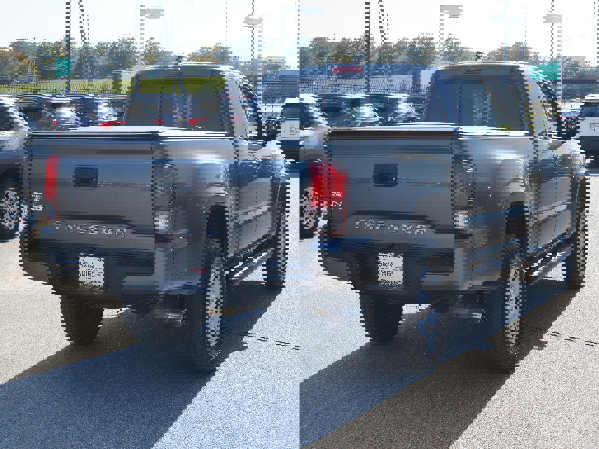 Used 2023 Toyota Tacoma SR w/ SR Convenience Package image 16