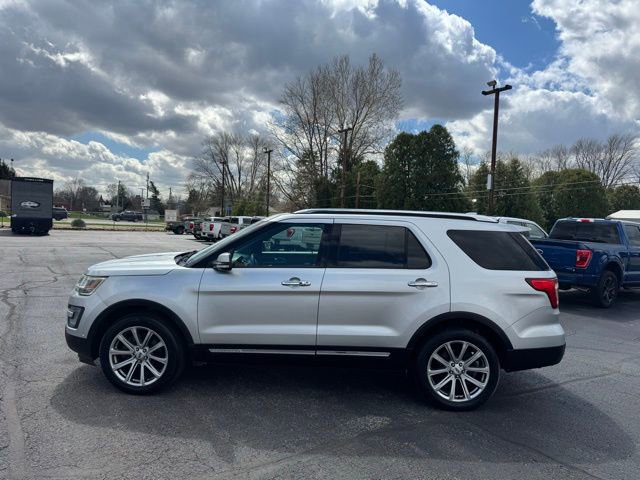 Used 2017 Ford Explorer Limited w/ Equipment Group 303A image 15