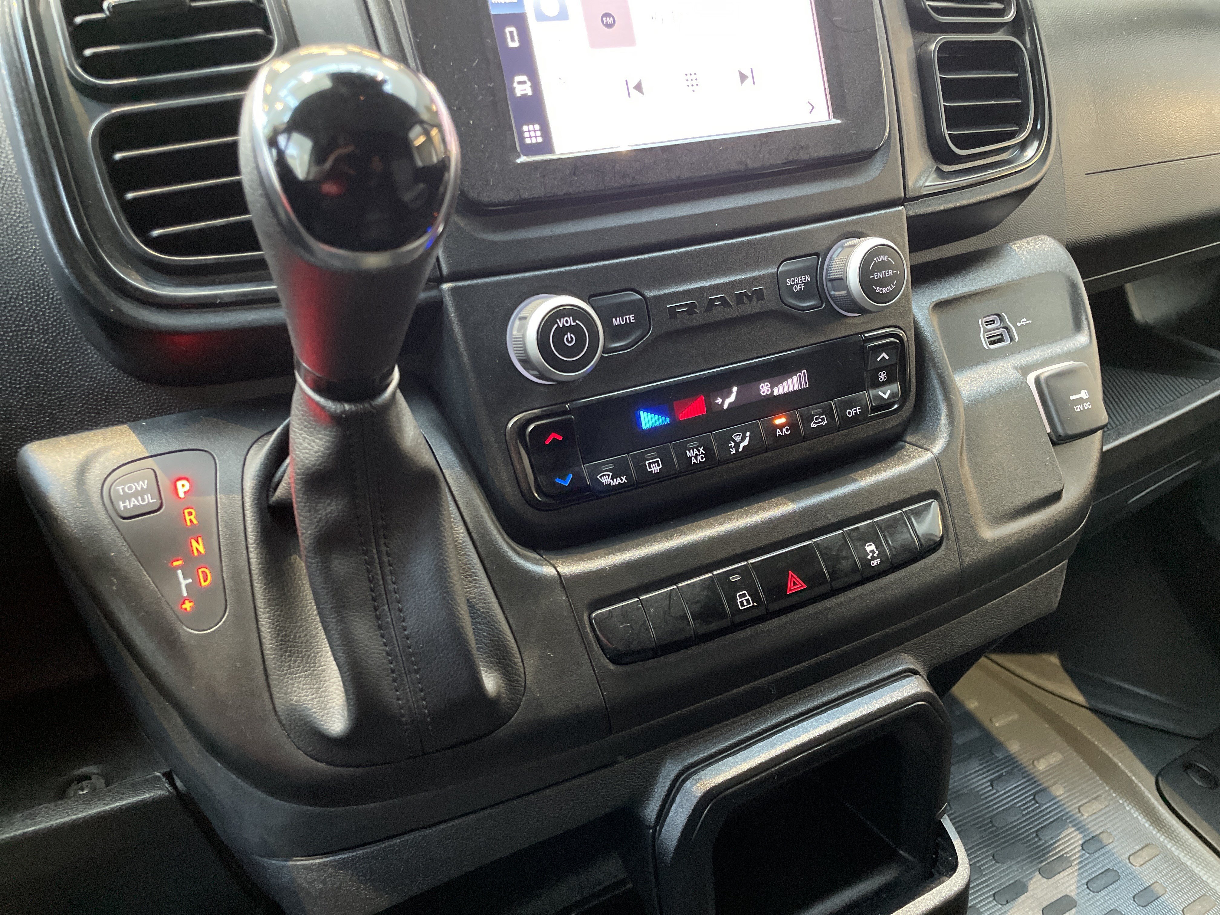 Used 2026 RAM ProMaster 2500 w/ Convenience Group FWD image 27