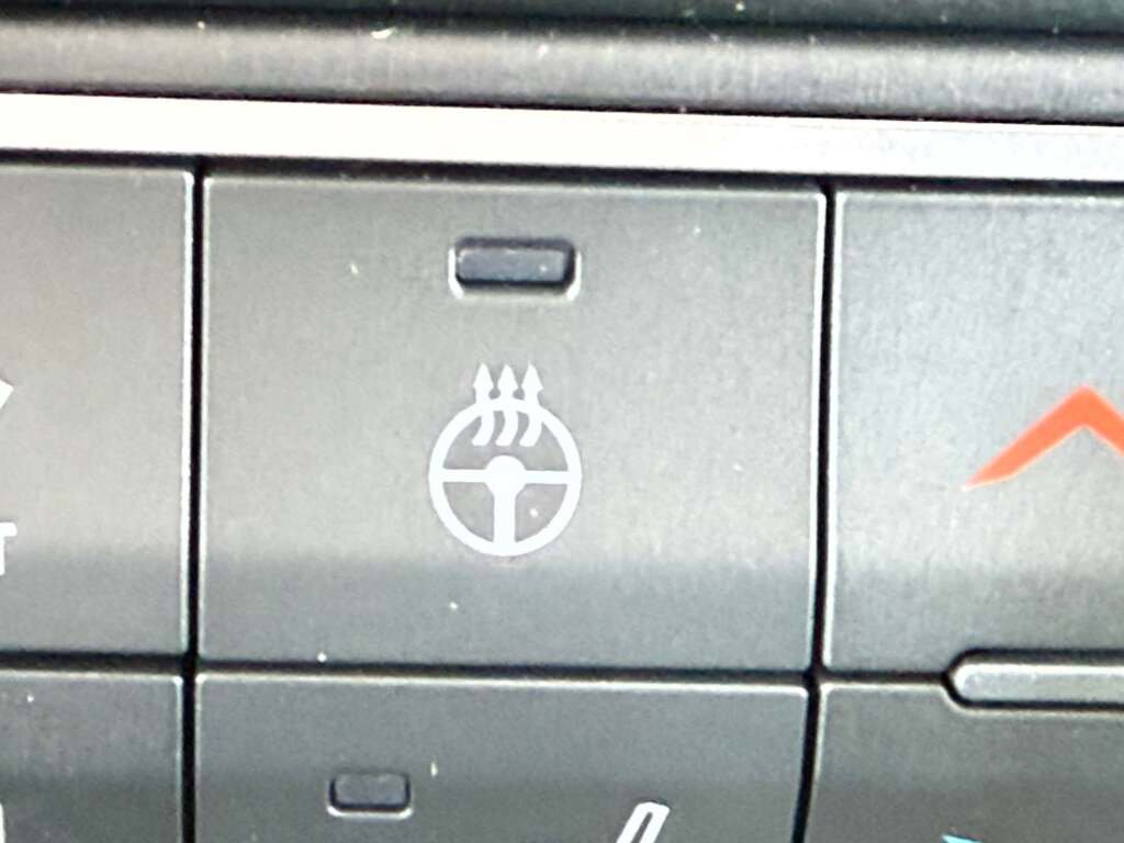 New 2025 Jeep Gladiator Sport image 31