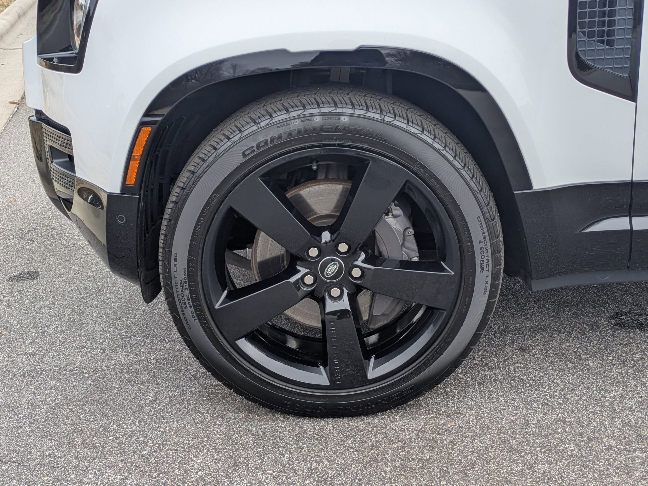 Certified 2023 Land Rover Defender 110 X-Dynamic SE image 35