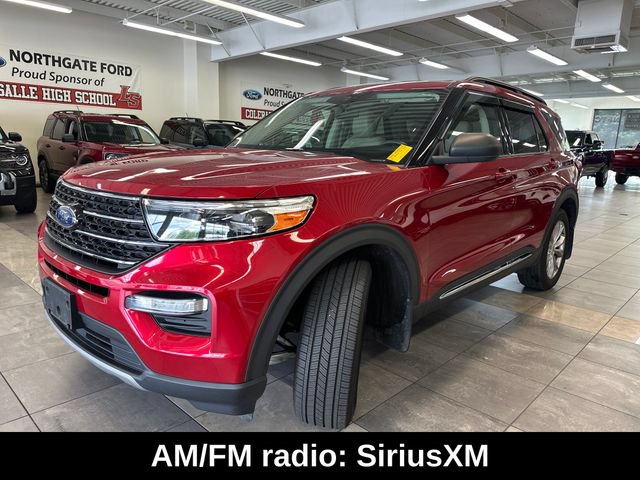 Used 2020 Ford Explorer XLT w/ Equipment Group 202A AWD/4WD image 14