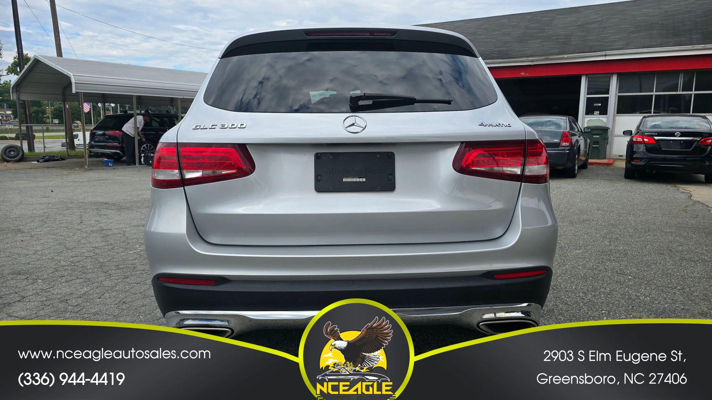 Used 2017 Mercedes-Benz GLC 300 4MATIC image 4