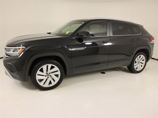 Used 2020 Volkswagen Atlas Cross Sport SE image 2