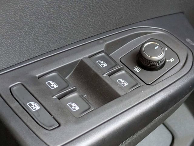 New 2026 Volkswagen Taos SE FWD image 26