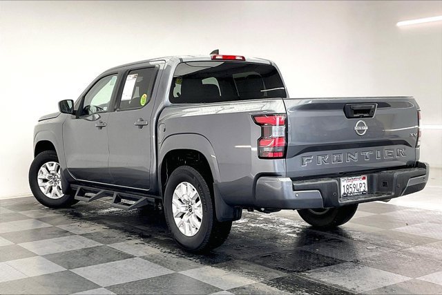 Used 2022 Nissan Frontier SV w/ Technology Package image 10
