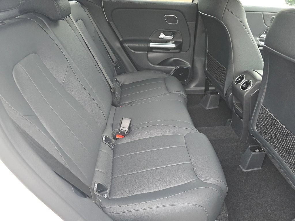New 2026 Mercedes-Benz GLA 250 4MATIC image 19
