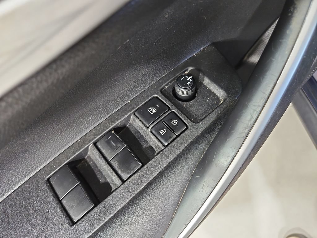 Used 2021 Toyota Corolla SE w/ SE Premium Package FWD image 12