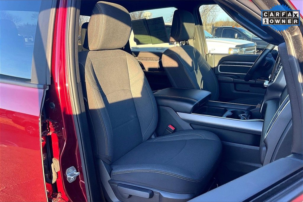 Used 2024 RAM 3500 Big Horn w/ Sport Appearance Package image 7