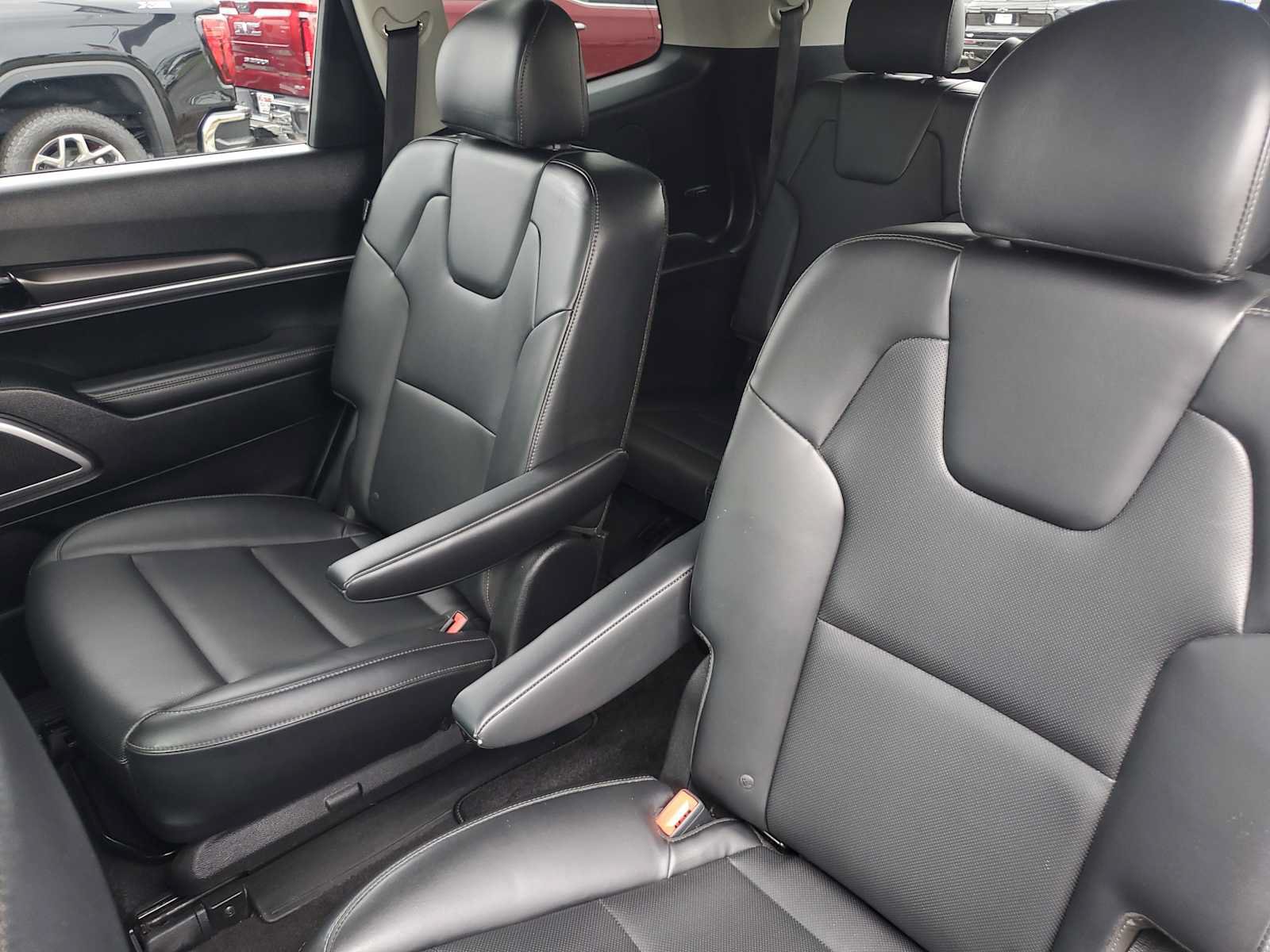 Used 2024 Kia Telluride S w/ S Sunroof Package FWD image 24