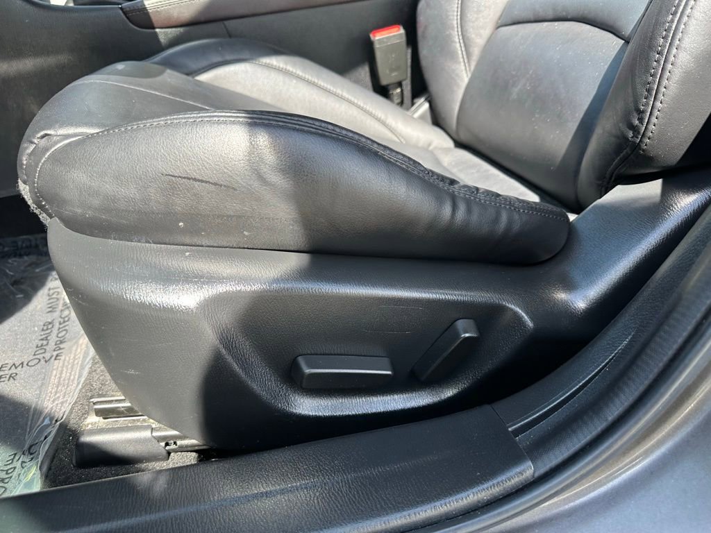 Used 2017 MAZDA MAZDA3 Touring image 11