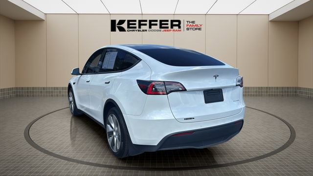 Used 2021 Tesla Model Y Long Range image 3