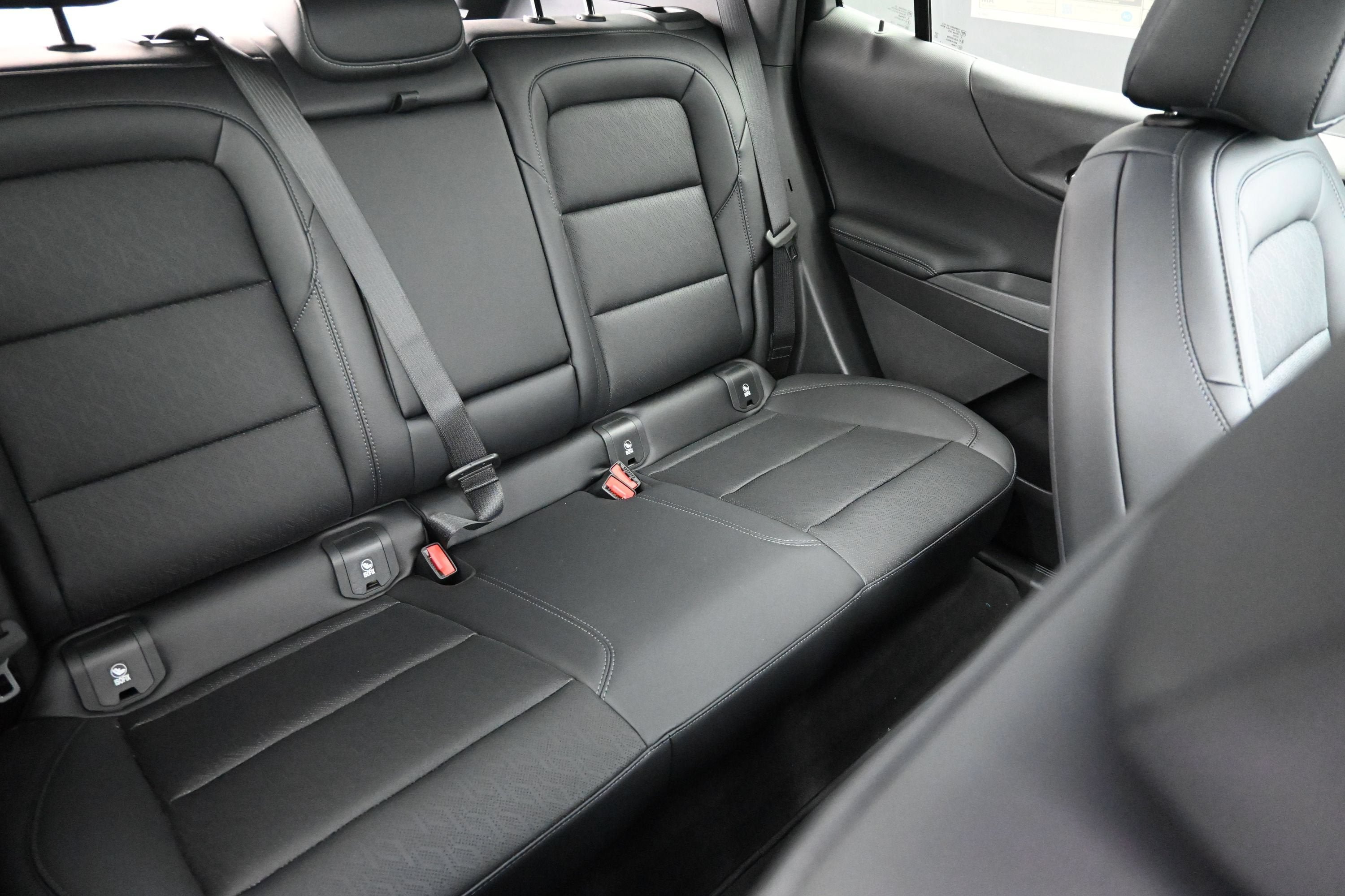 New 2027 Chevrolet Equinox LT w/ Convenience Package II FWD image 33