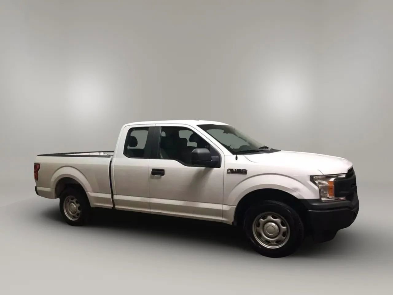 Used 2018 Ford F150 XL w/ Equipment Group 101A Mid image 2