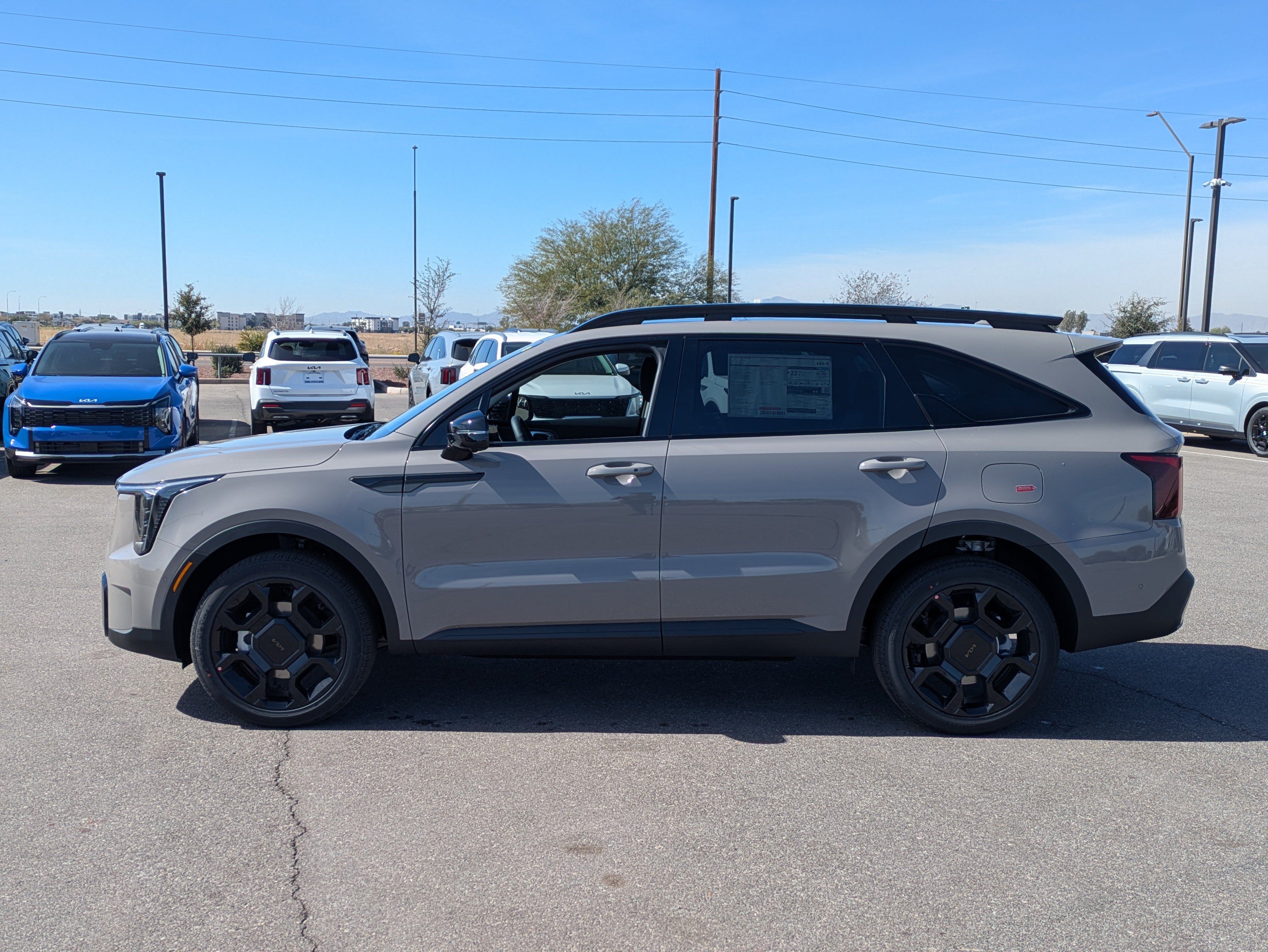 New 2026 Kia Sorento SX AWD/4WD image 2