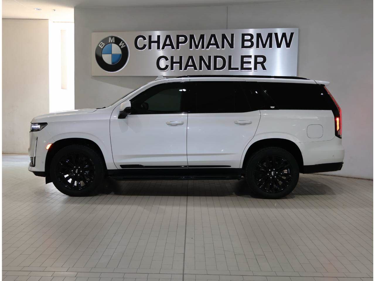 Used 2021 Cadillac Escalade Sport AWD/4WD image 3