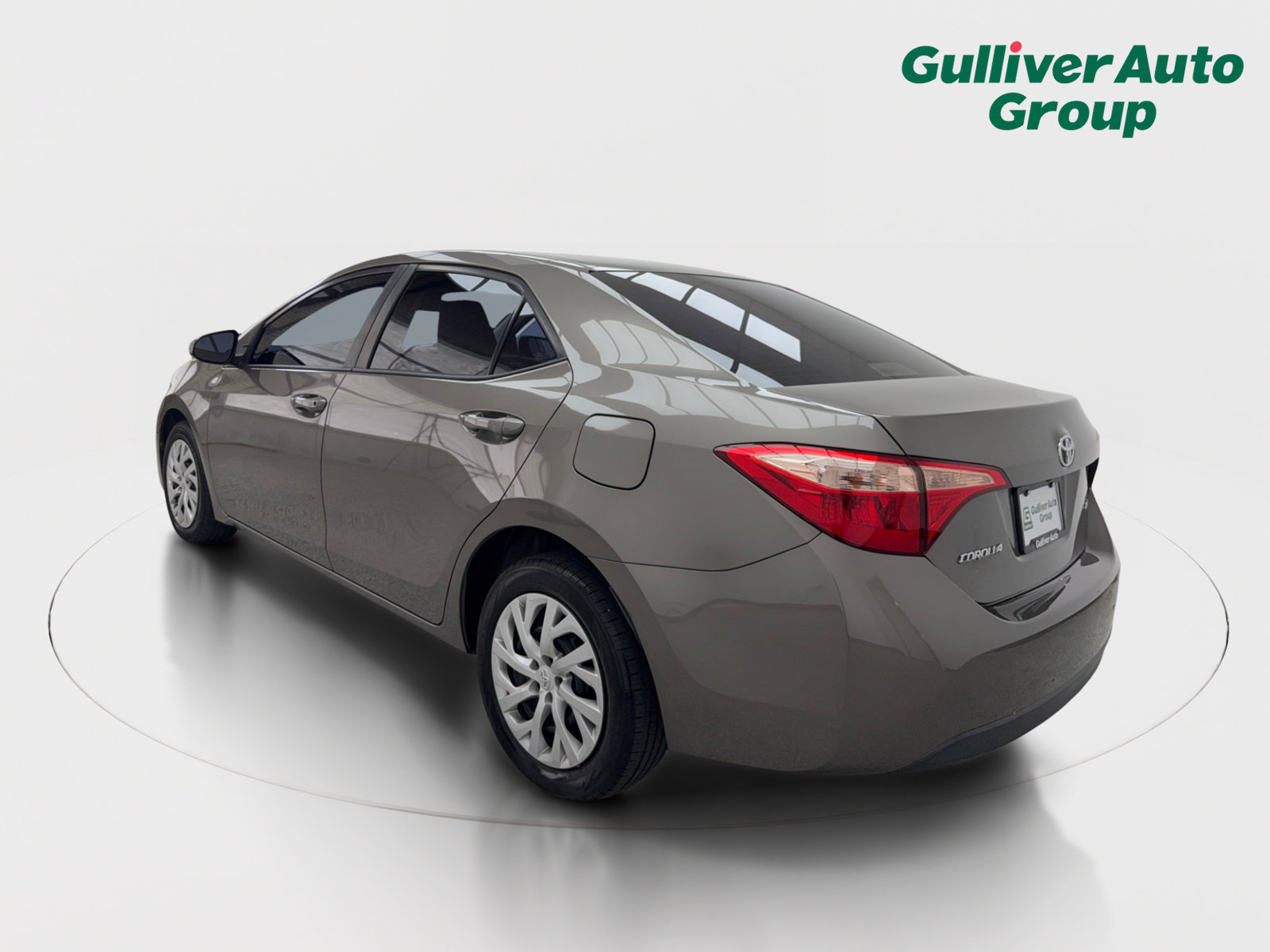 Used 2018 Toyota Corolla LE FWD image 4