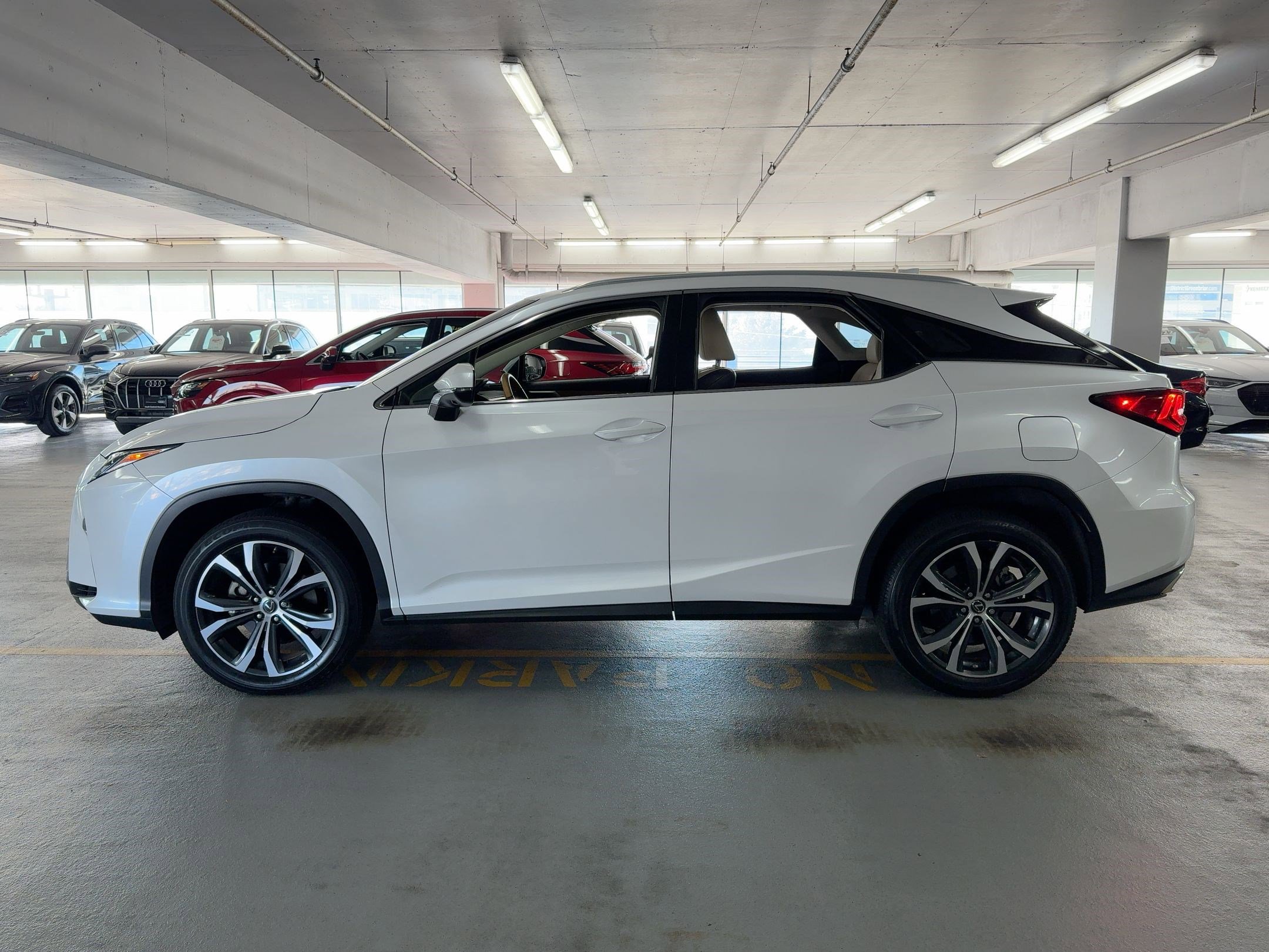 Used 2019 Lexus RX 350 FWD image 2