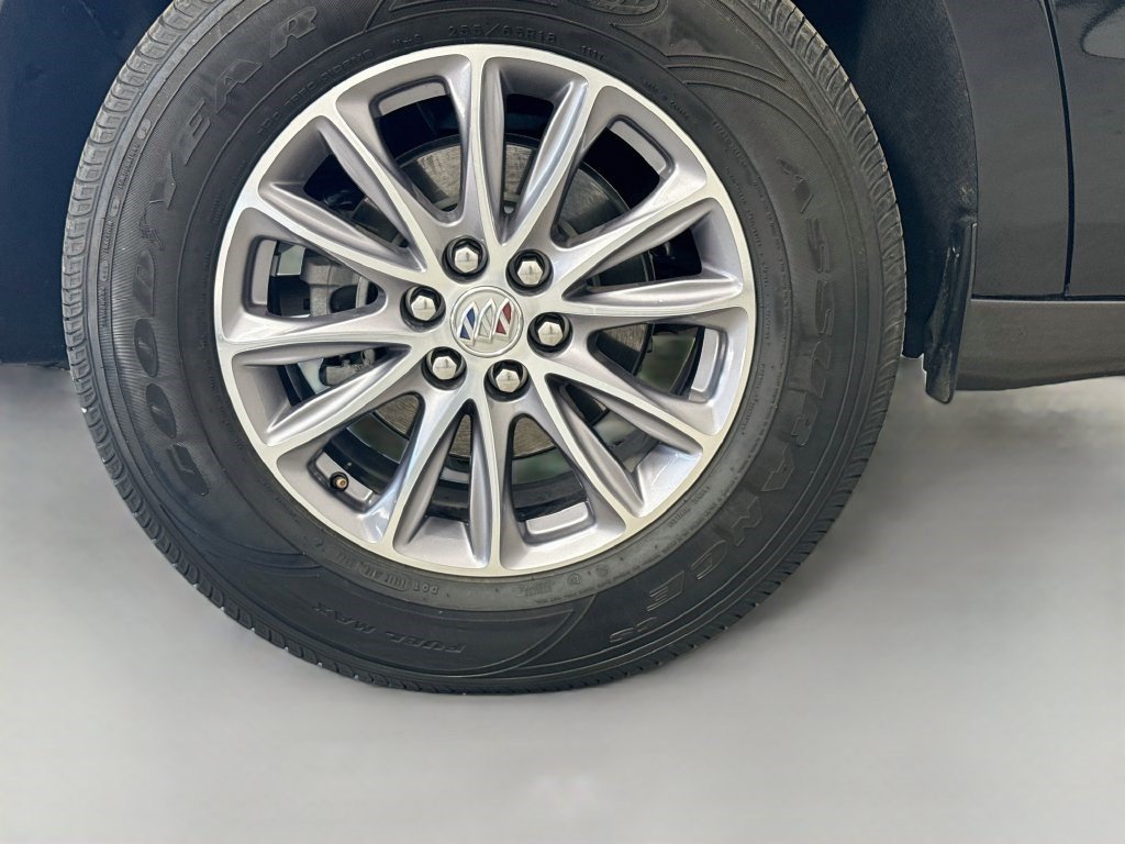 Used 2024 Buick Enclave Essence w/ Technology Package FWD image 32