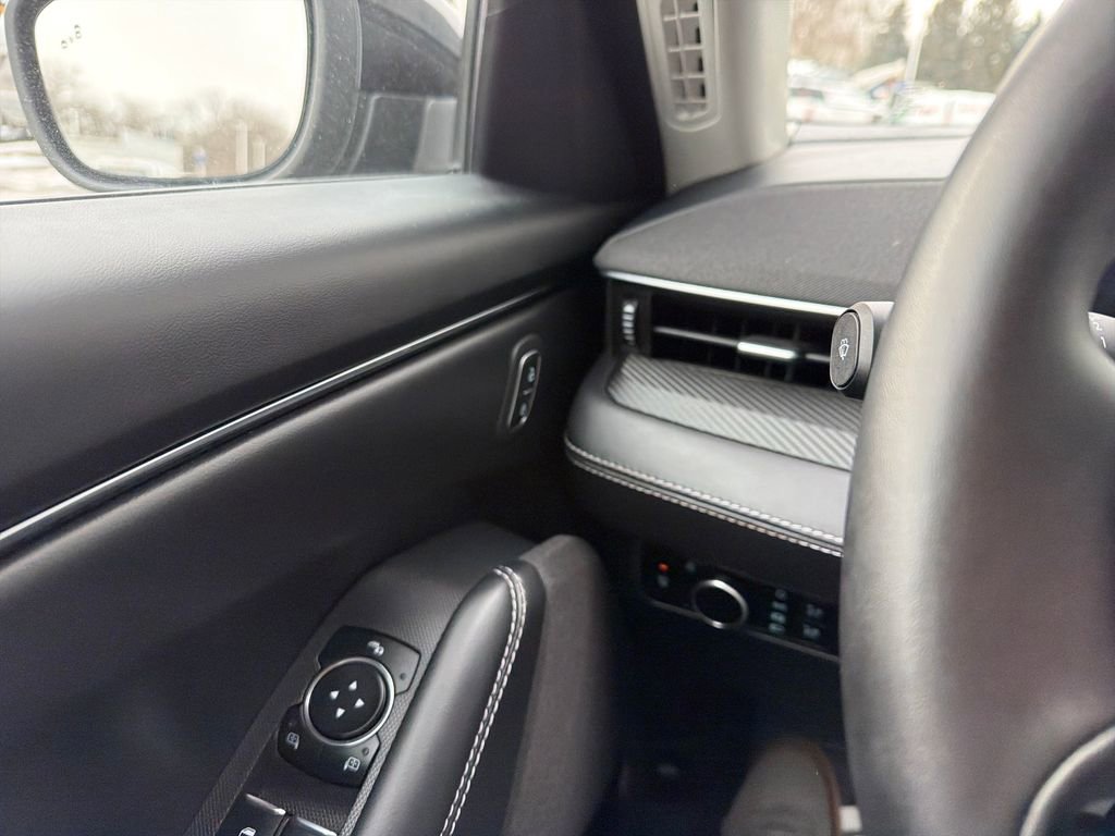 Used 2025 Ford Mustang Mach-E Select image 39