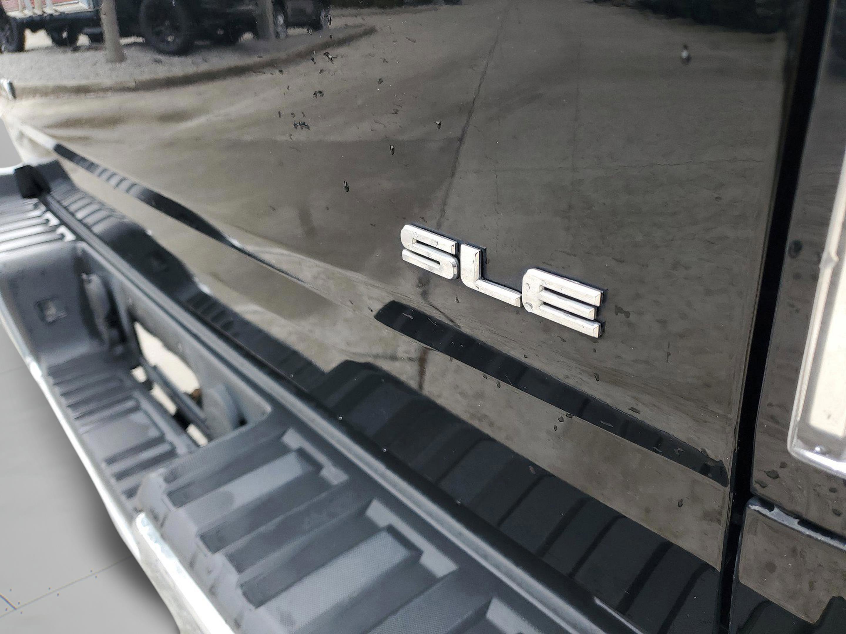 Used 2017 GMC Canyon SLE w/ Nightfall Edition image 30