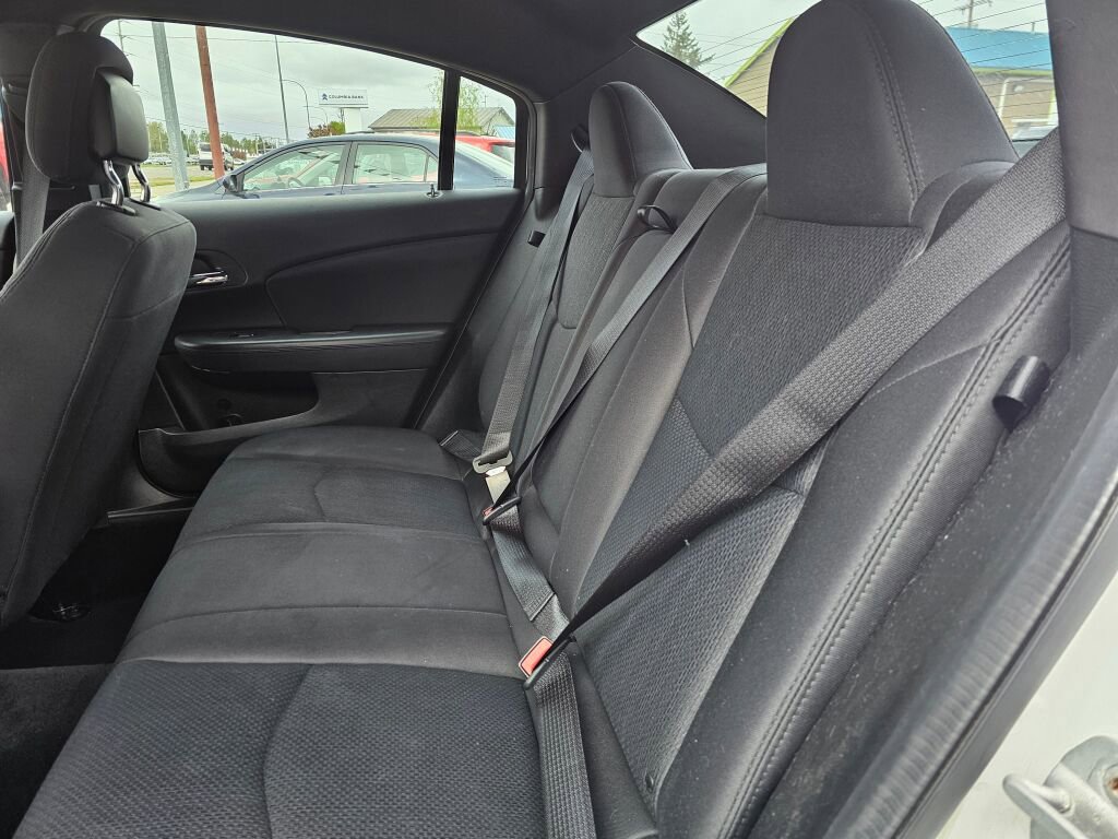 Used 2013 Chrysler 200 LX FWD image 21