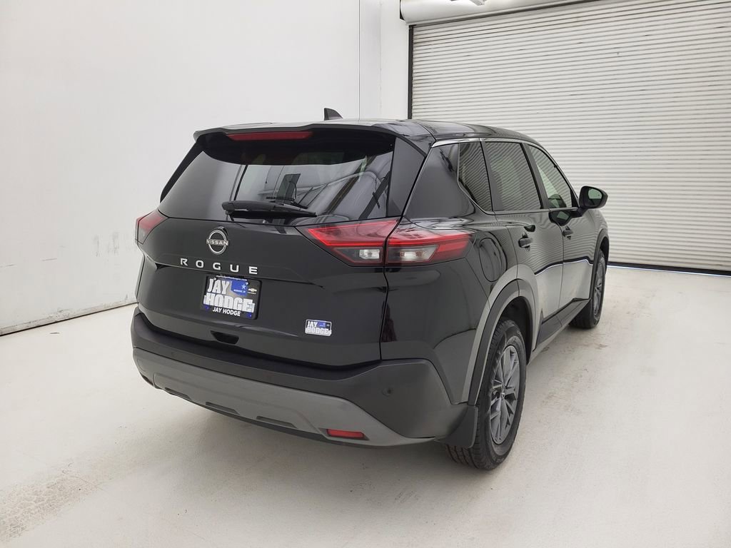 Used 2023 Nissan Rogue S FWD image 10