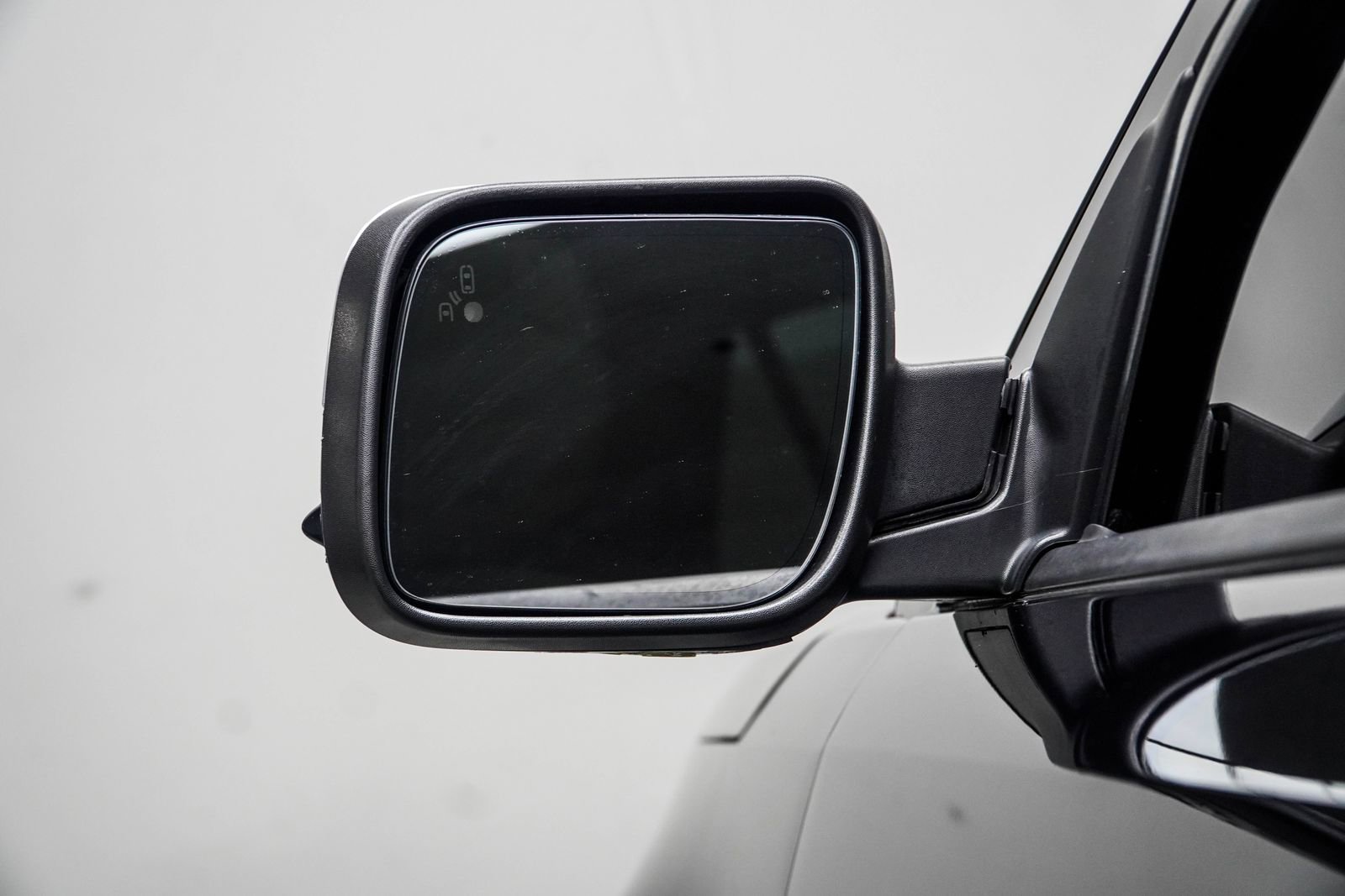 Used 2018 Ford Explorer Platinum AWD/4WD image 14