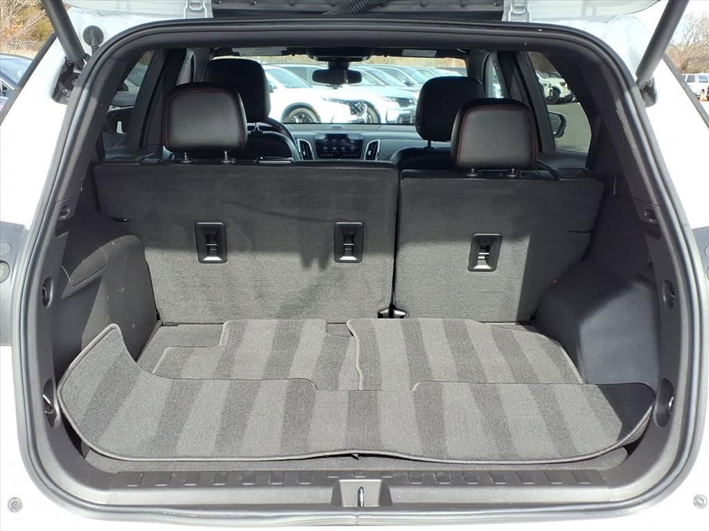 Certified 2023 Chevrolet Equinox RS w/ RS Leather Package image 15