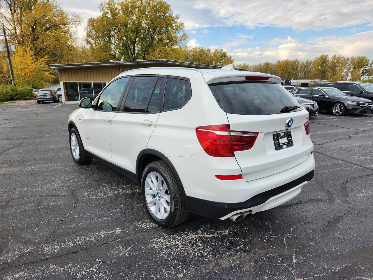 Used 2016 BMW X3 xDrive28i image 3