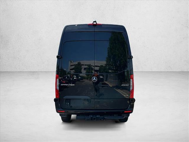 Used 2022 Mercedes-Benz Sprinter 2500 image 6