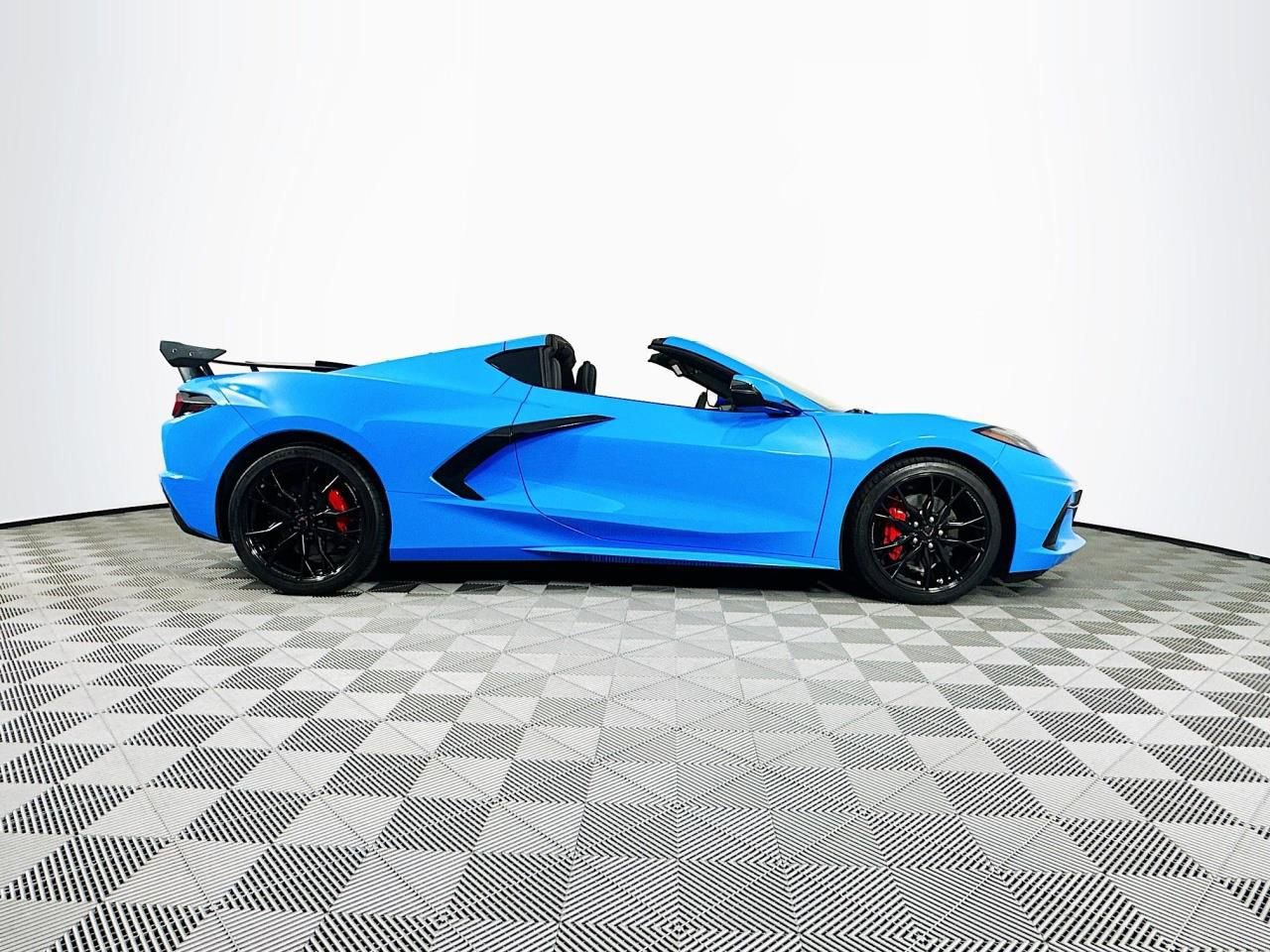 Used 2024 Chevrolet Corvette Stingray Coupe w/ 1LT image 11