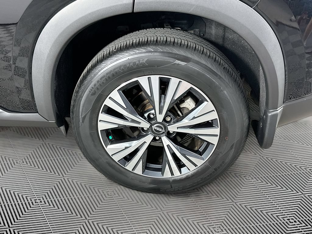 Certified 2023 Nissan Rogue SV AWD/4WD image 38