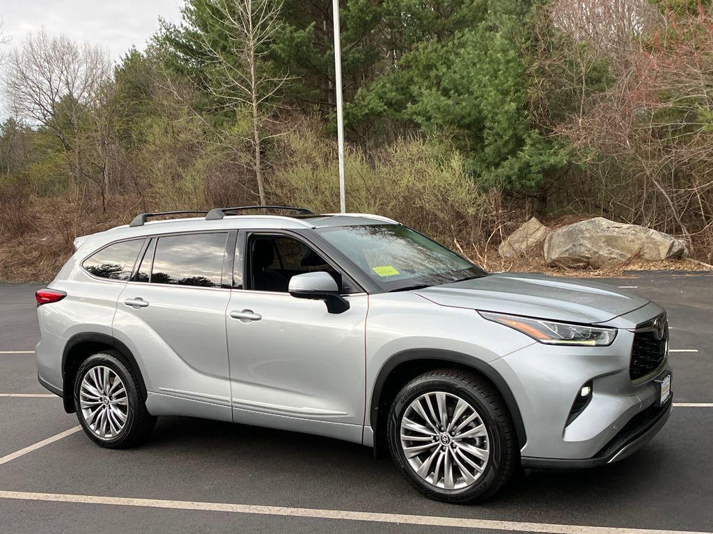 Used 2022 Toyota Highlander Platinum AWD/4WD image 7