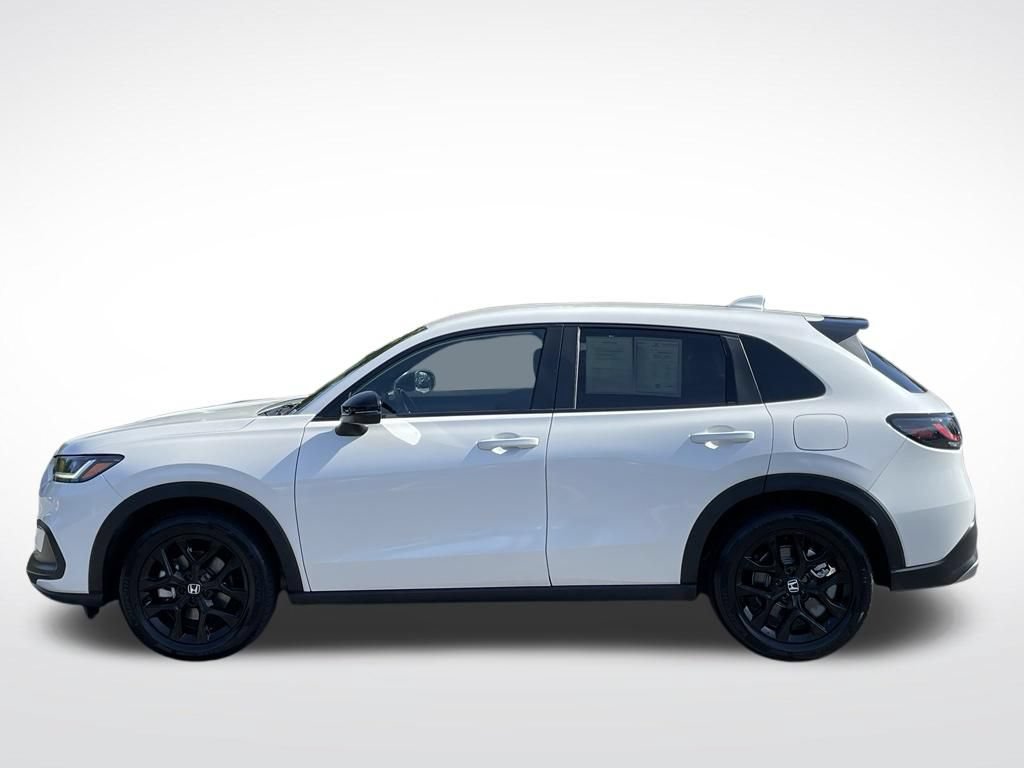 Certified 2025 Honda HR-V Sport image 2