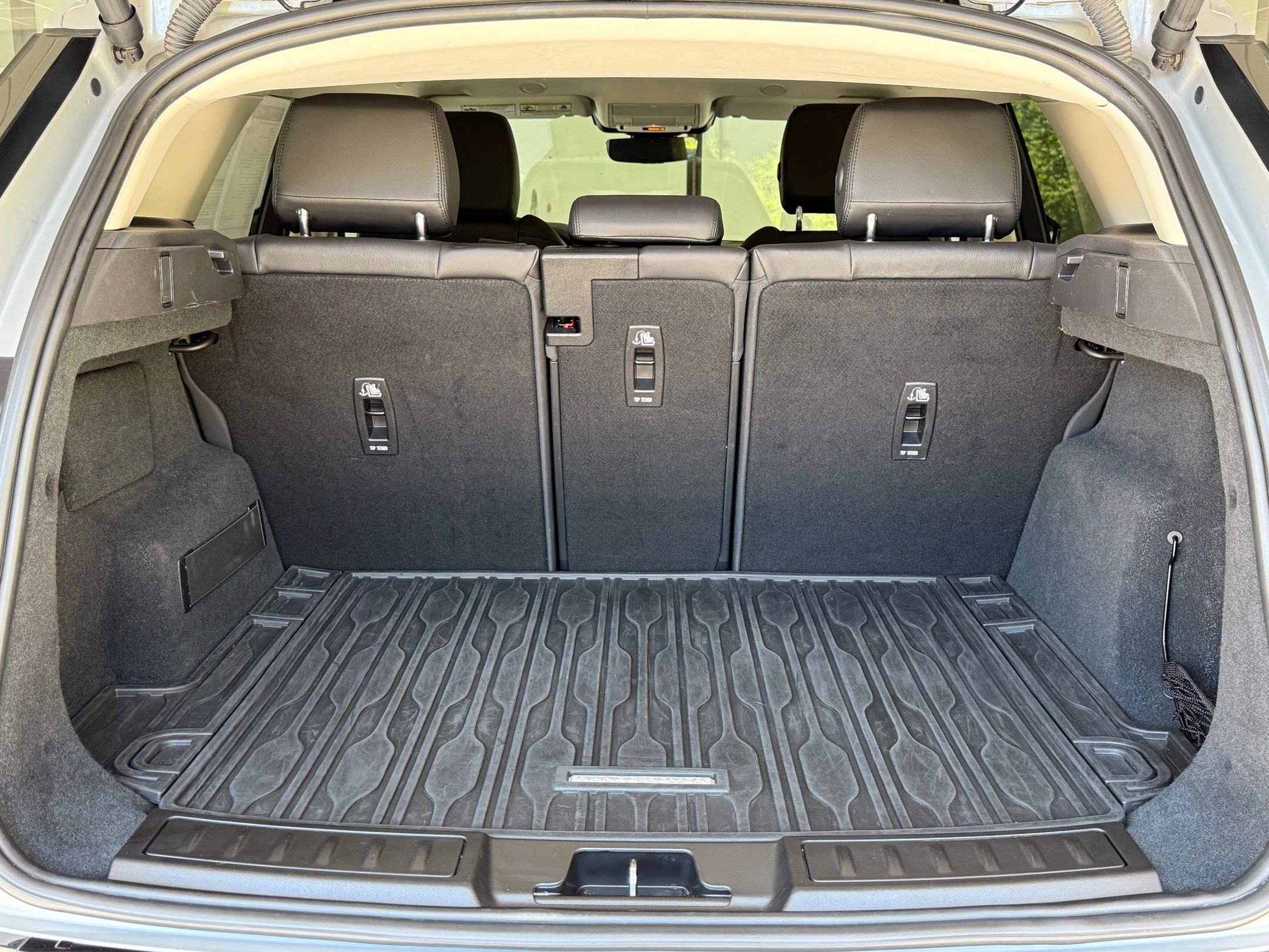 Used 2022 Land Rover Range Rover Evoque SE image 23