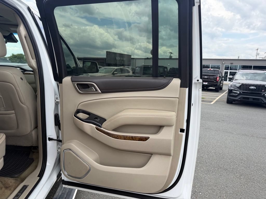 Used 2016 GMC Yukon XL Denali w/ Open Road Package AWD/4WD image 33