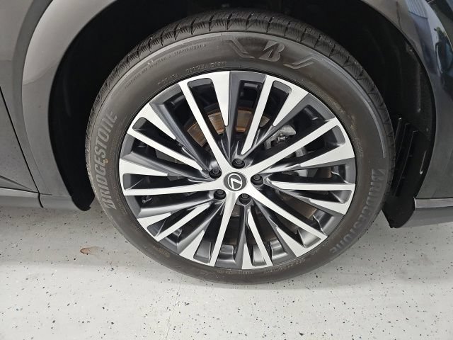 Used 2023 Lexus RX 350 Premium Plus w/ Accessory Package AWD/4WD image 8