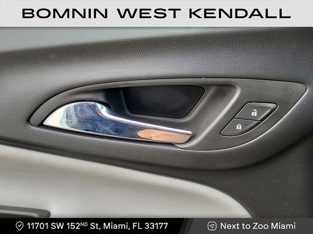 Used 2023 Chevrolet Equinox LS image 24