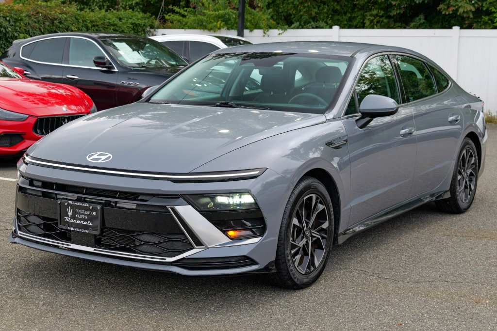 Used 2024 Hyundai Sonata SEL FWD image 3