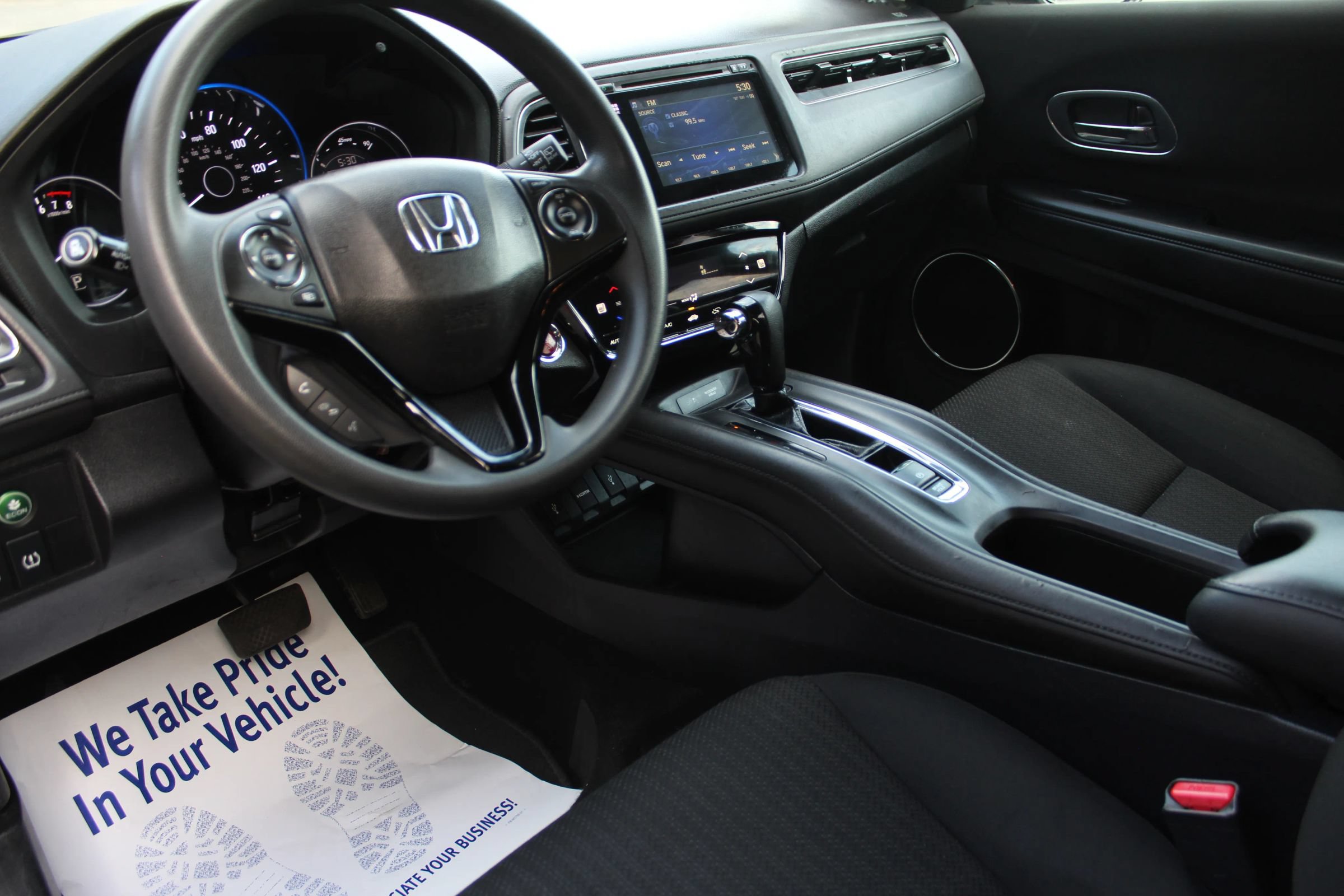 Used 2018 Honda HR-V EX image 11
