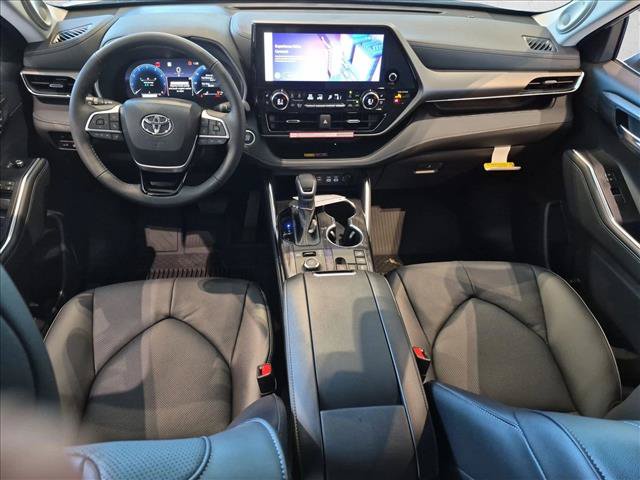 New 2026 Toyota Highlander Limited AWD/4WD image 14