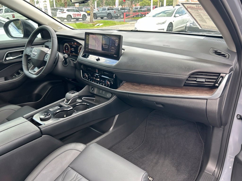 Certified 2026 Nissan Rogue Platinum w/ Platinum Premium Package AWD/4WD image 45