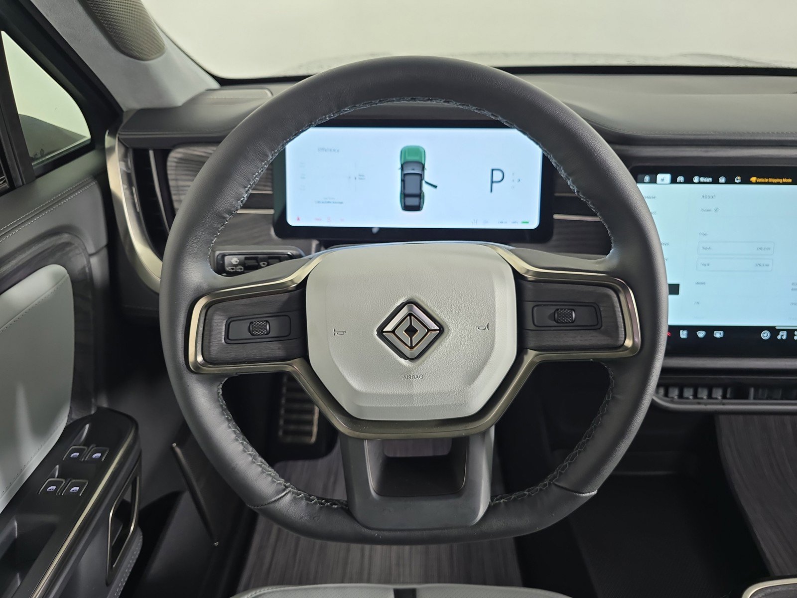 Used 2023 Rivian R1S Adventure AWD/4WD image 25