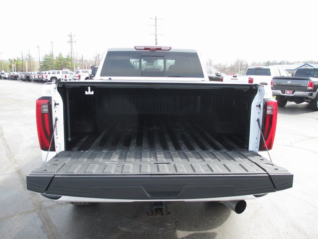 Used 2024 GMC Sierra 2500 Denali Ultimate w/ Max Trailering Package image 9