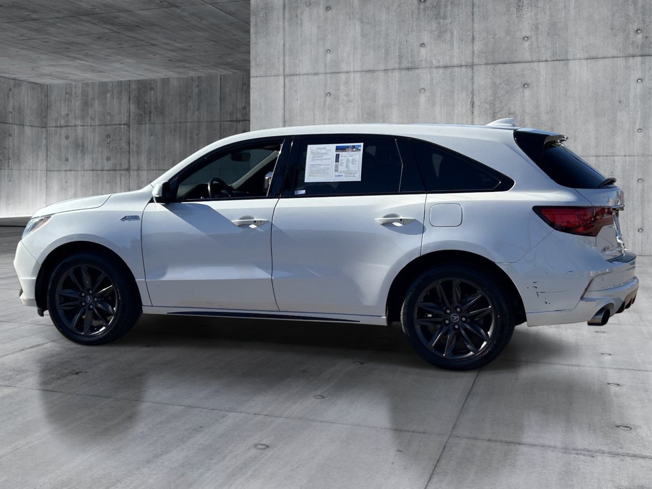 Used 2020 Acura MDX w/ Technology Package AWD/4WD image 3